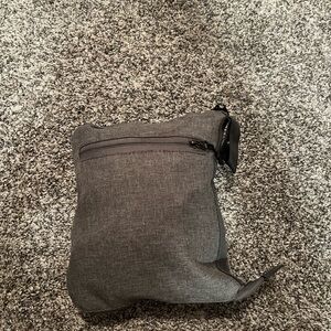 NWOT XL foldable duffel bag